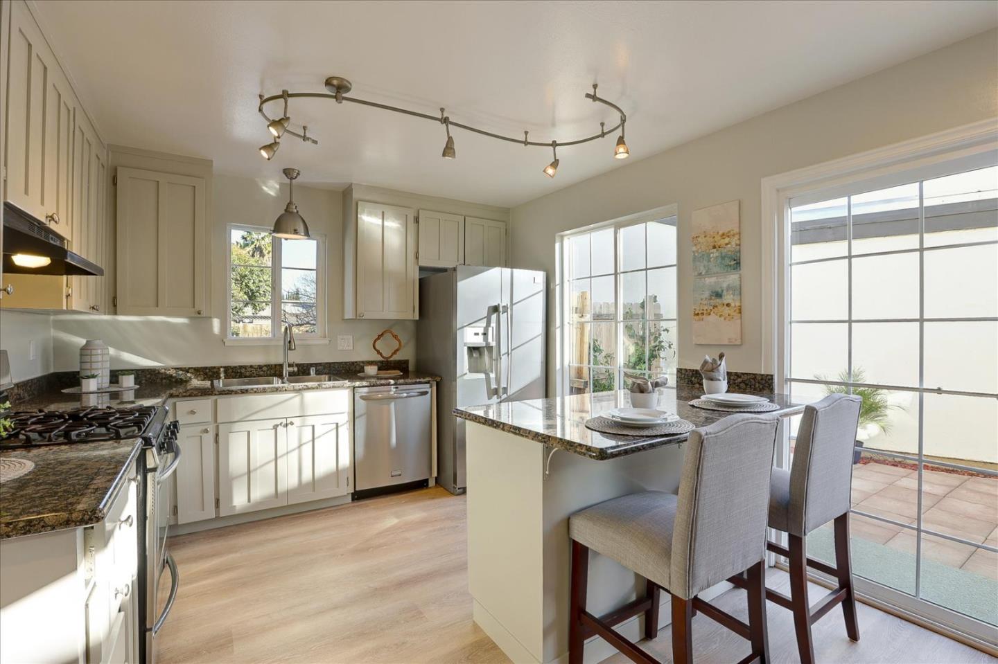 5286 Garrison Circle San Jose, CA 95123 - Photo 9 of 35