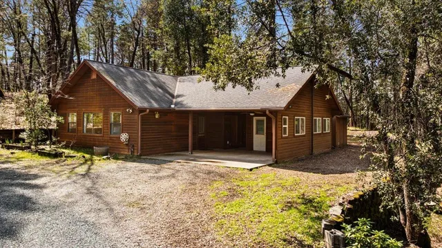$579,000 | 15397 Flying Cloud Drive, Grass Valley, CA 95945