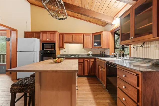 $579,000 | 15397 Flying Cloud Drive, Grass Valley, CA 95945