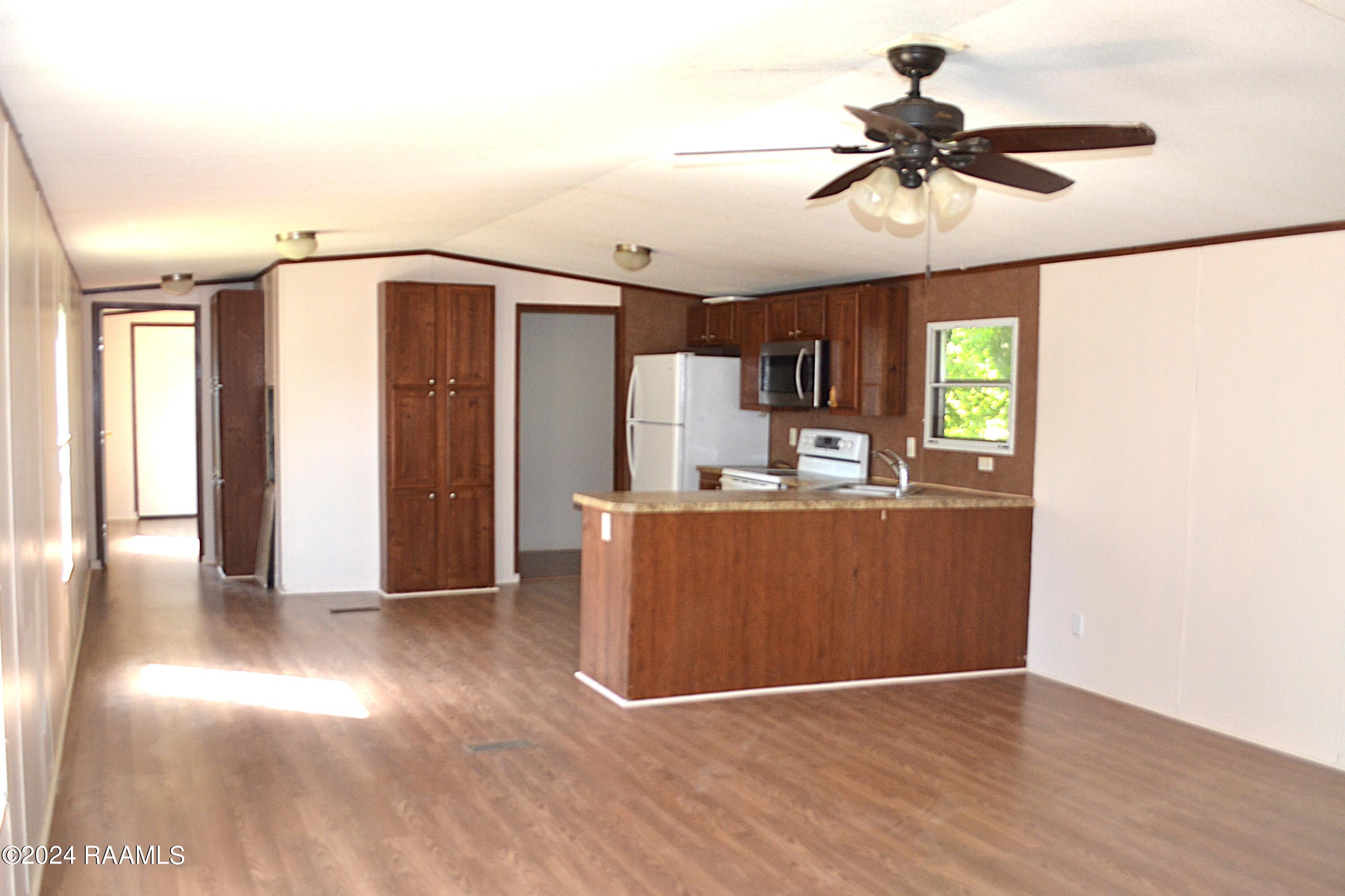 165 Desiree Road Opelousas, LA 70570 - Photo 4 of 11 DSC_0334