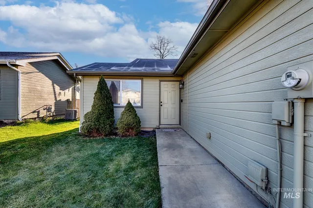 $290,000 | 2829 Cougar, Nampa, ID 83687