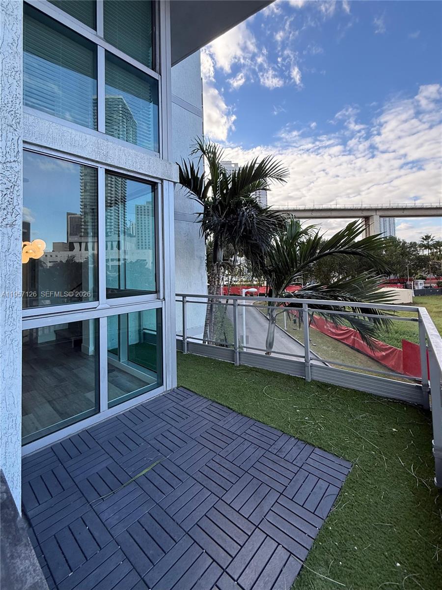 90 Southwest 3rd Street, Unit TH300A Miami, FL 33130 - Photo 21 of 34