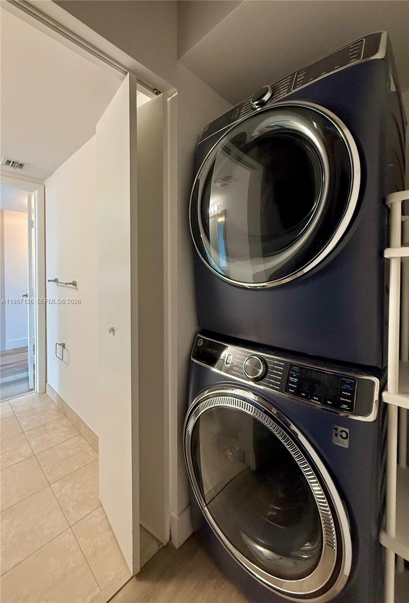 90 Southwest 3rd Street, Unit TH300A Miami, FL 33130 - Photo 8 of 34