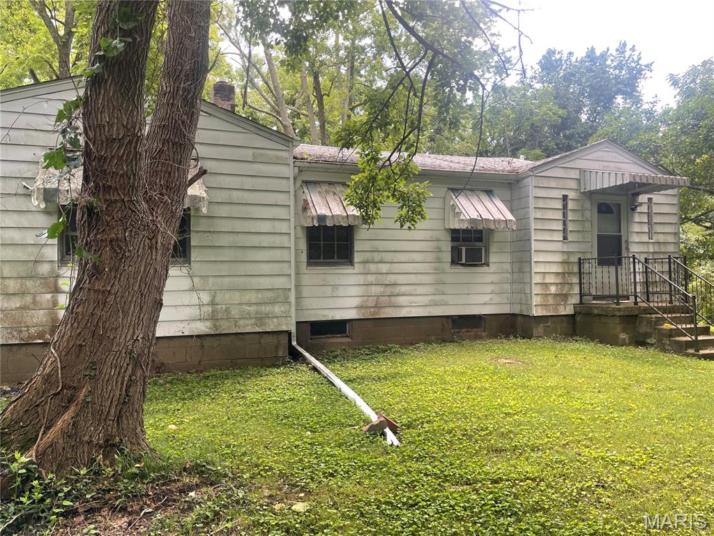 221 Oaklawn Road Glen Carbon, IL 62034 - Photo 11 of 35