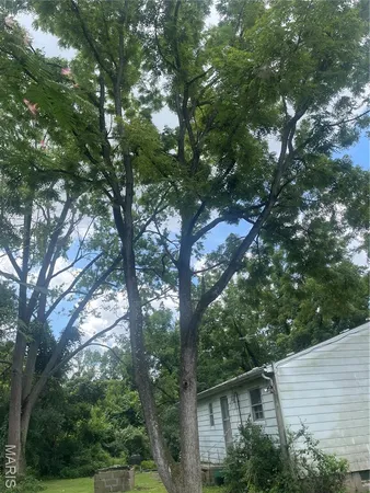 $600,000 | 221 Oaklawn Road, Glen Carbon, IL 62034