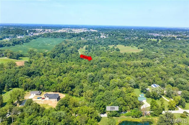 $647,500 | 221 Oaklawn Road, Glen Carbon, IL 62034