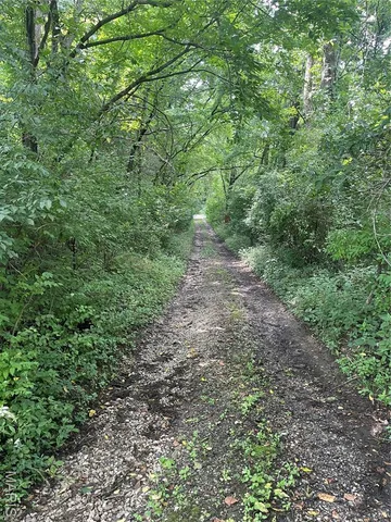 $647,500 | 221 Oaklawn Road, Glen Carbon, IL 62034