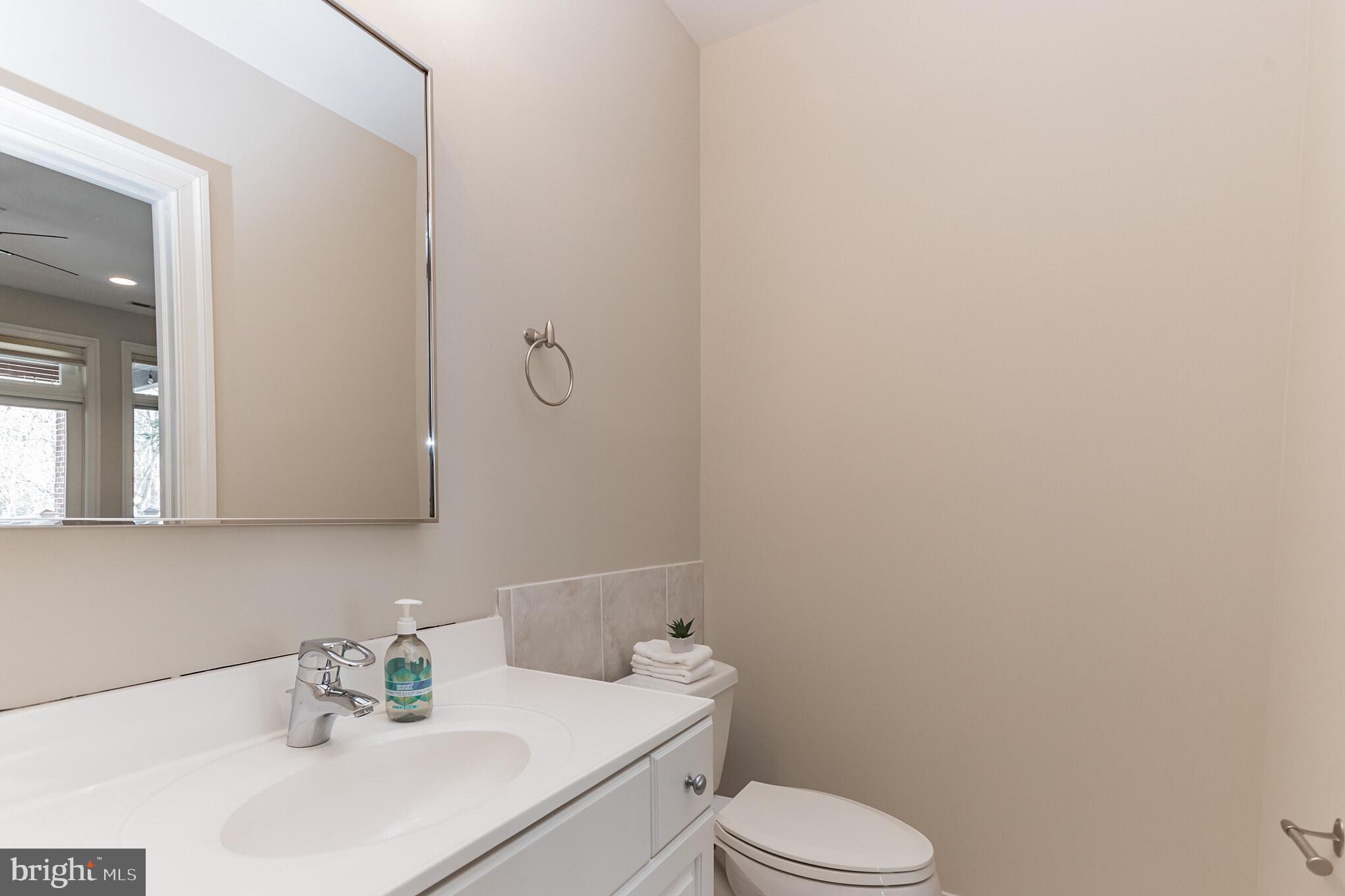 1802 Solitaire Lane McLean, VA 22101 - Photo 56 of 82