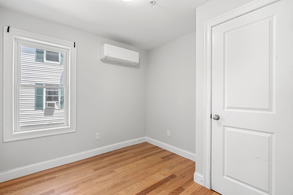 415 Danforth Street Taunton, MA 02780 - Photo 13 of 42