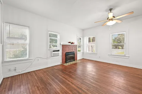 $155,000 | 513 San Marcos Highway, Luling, TX 78648