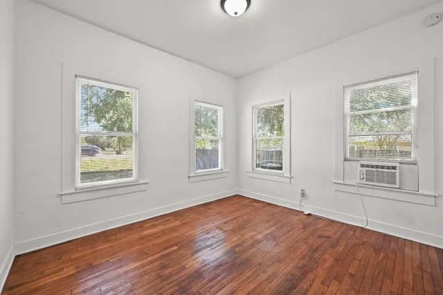 $172,000 | 513 San Marcos Highway, Luling, TX 78648