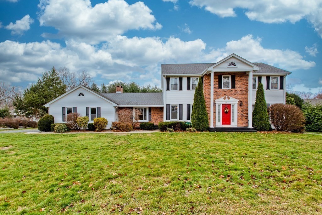 206 Bridle Path Road Chicopee, MA 01013 - Photo 1 of 37 Gallery Image 1