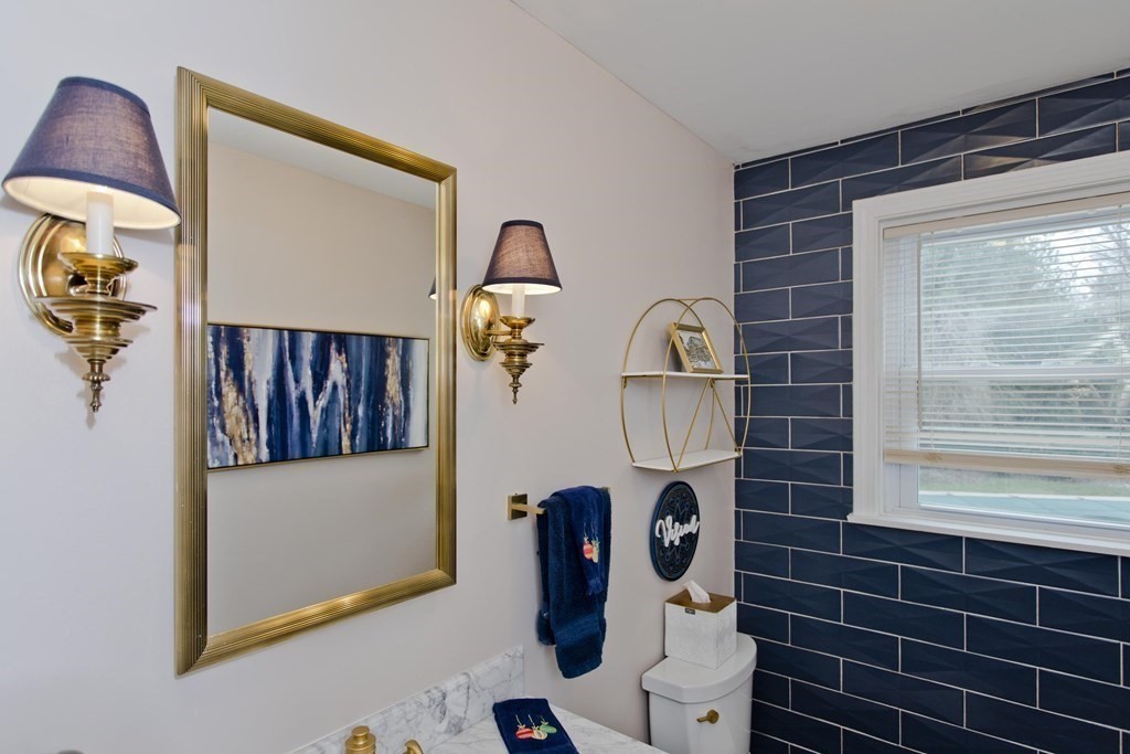 206 Bridle Path Road Chicopee, MA 01013 - Photo 13 of 37 Gallery Image 13