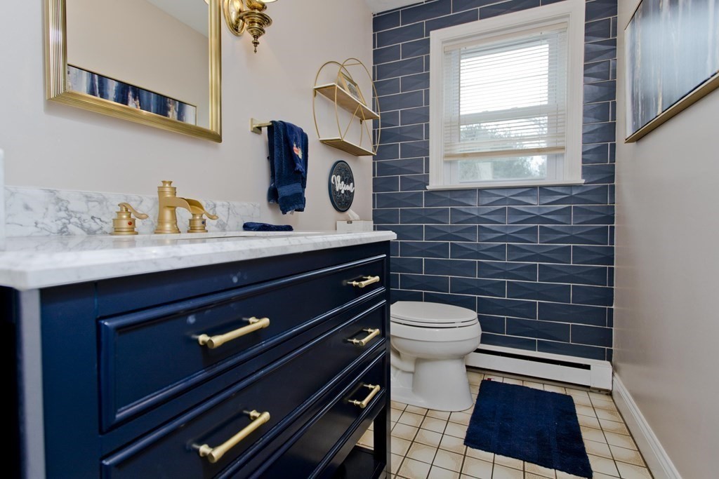 206 Bridle Path Road Chicopee, MA 01013 - Photo 14 of 37 Gallery Image 14