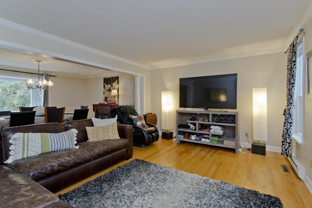 206 Bridle Path Road Chicopee, MA 01013 - Photo 16 of 37 Gallery Image 16