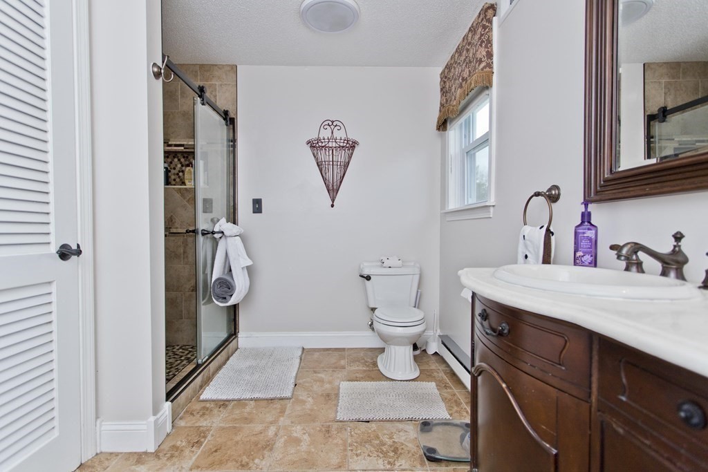 206 Bridle Path Road Chicopee, MA 01013 - Photo 22 of 37 Gallery Image 22