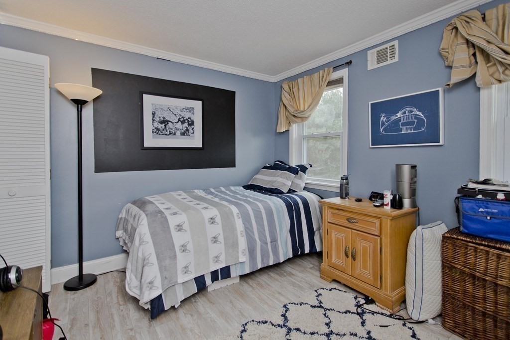 206 Bridle Path Road Chicopee, MA 01013 - Photo 26 of 37 Gallery Image 26