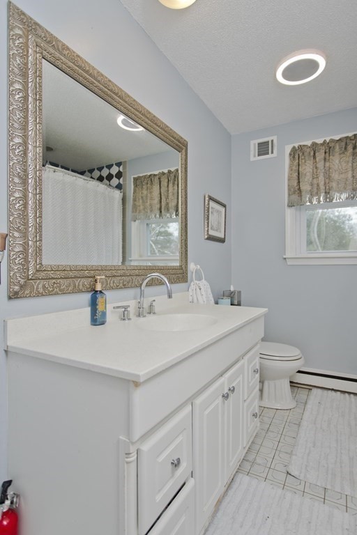 206 Bridle Path Road Chicopee, MA 01013 - Photo 27 of 37 Gallery Image 27