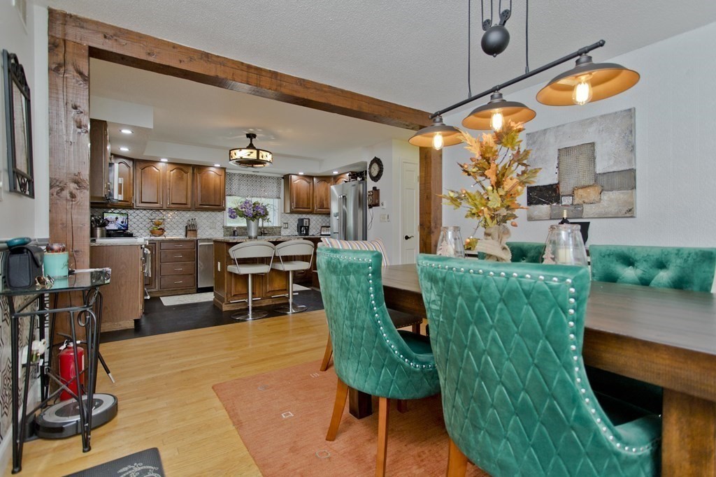 206 Bridle Path Road Chicopee, MA 01013 - Photo 6 of 37 Gallery Image 6