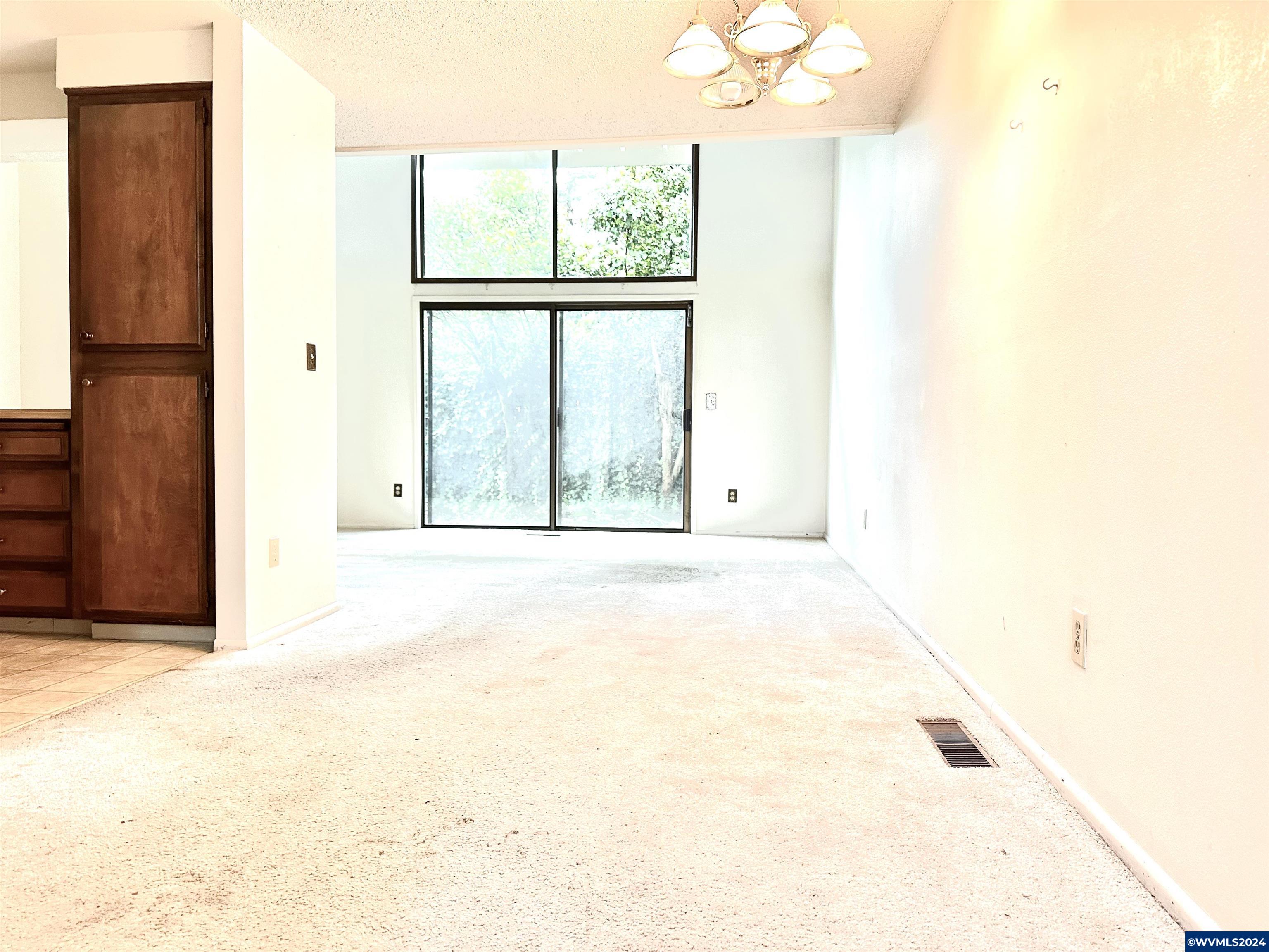 3870 Auburn Road Northeast Salem, OR 97301 - Photo 5 of 25 Gallery Image 5