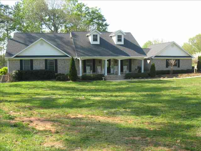 183 Creekwood Road Hartwell, GA 30643 - Photo 1 of 2 Gallery Image 1