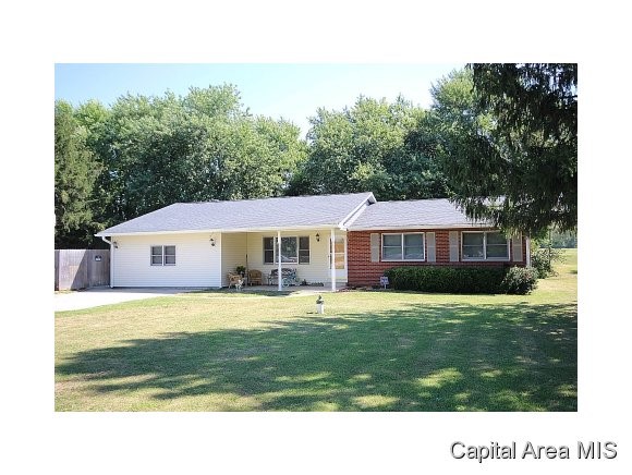 8404 Cardinal Hill Road Rochester, IL 62563 - Photo 1 of 23