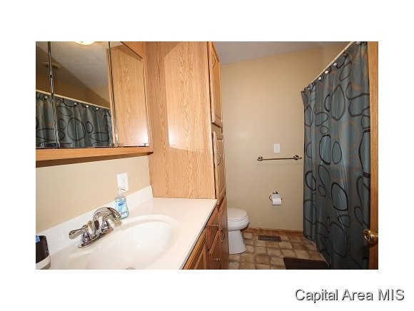 8404 Cardinal Hill Road Rochester, IL 62563 - Photo 15 of 23