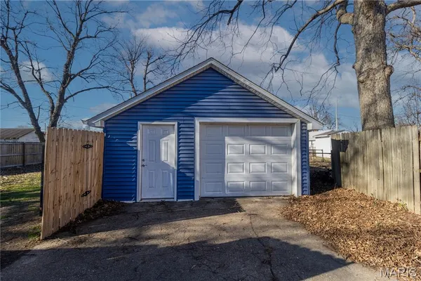 $199,900 | 412 East Kathleen Street, Sikeston, MO 63801