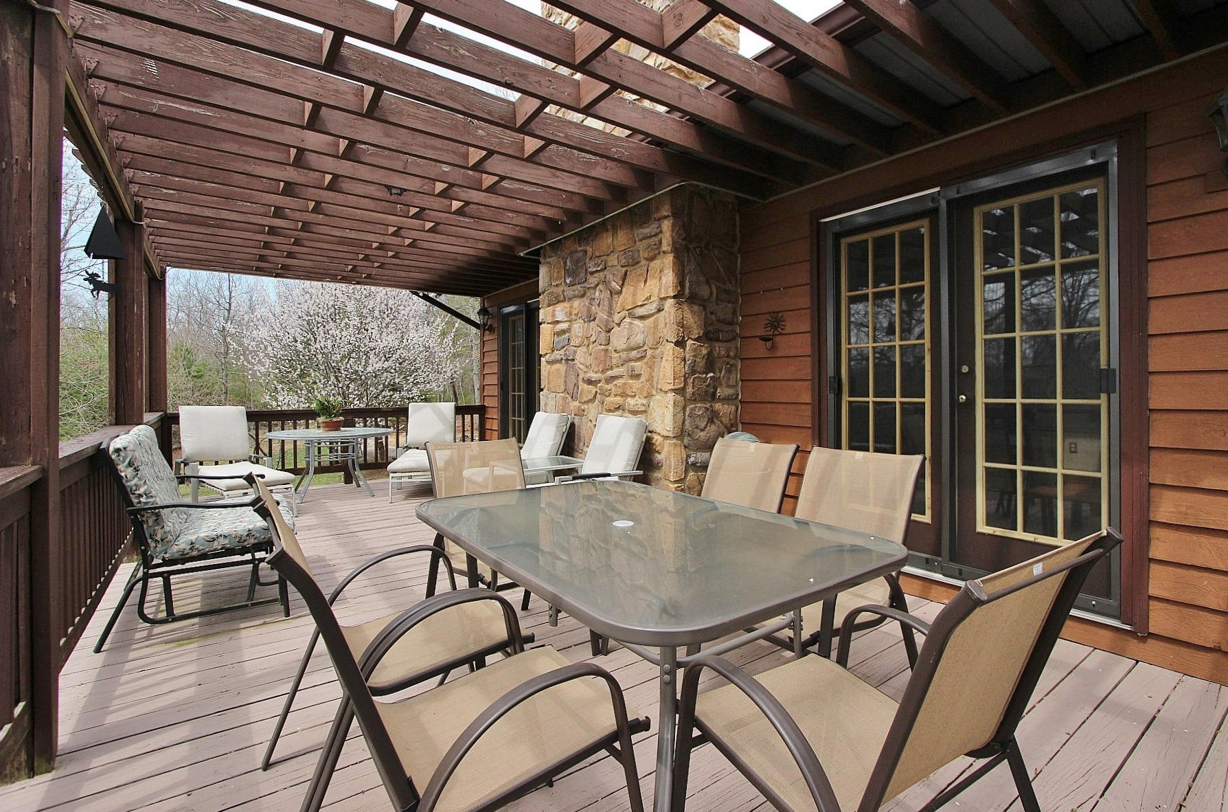 1282 Sunny Ridge Road Northeast Floyd, VA 24091 - Photo 30 of 53 a view of a table and chairs in patio