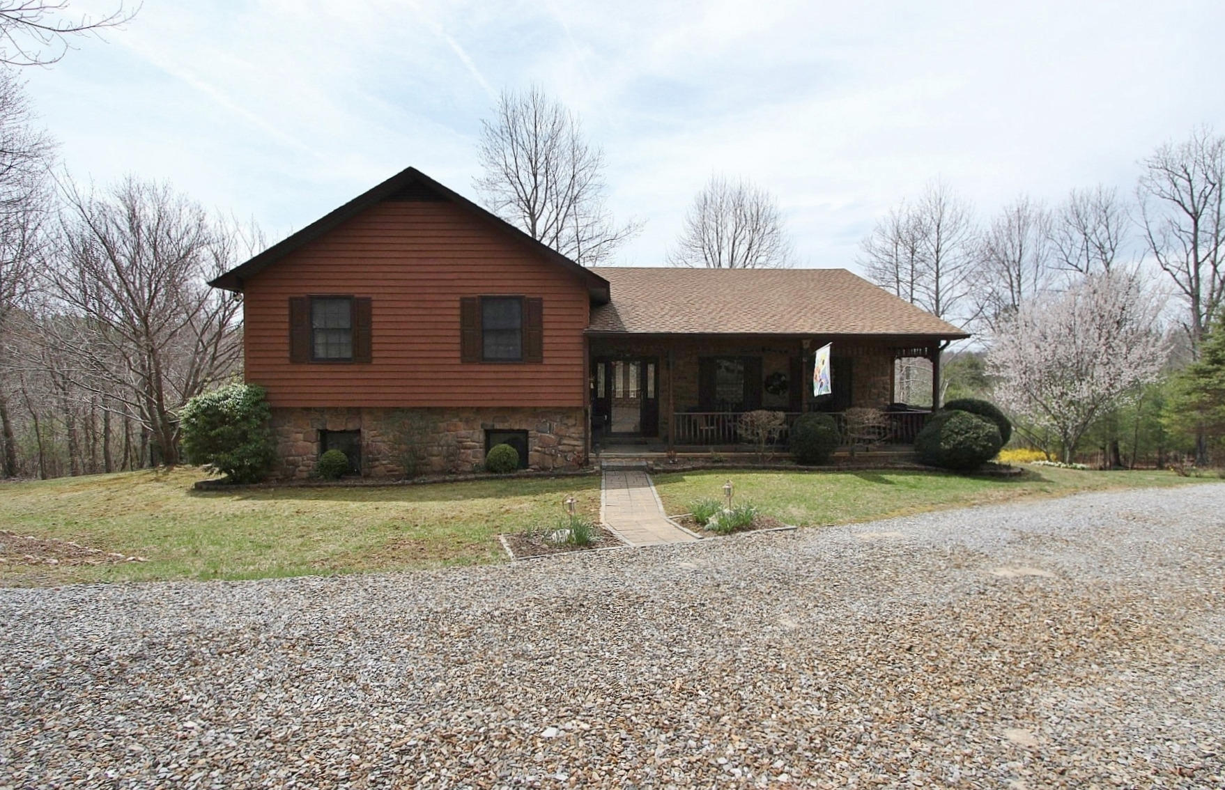 1282 Sunny Ridge Road Northeast Floyd, VA 24091 - Photo 32 of 53 a front view of a house with a yard