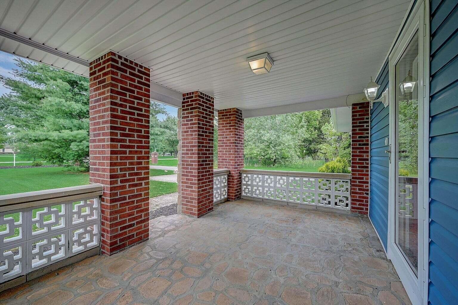 2523 McCutcheon Road Columbus, OH 43219 - Photo 2 of 43 20230725195719220104000000-o