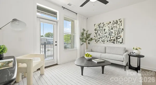 $1,452 | 2314 Berryhill Road, Unit 1M, Charlotte, NC 28208