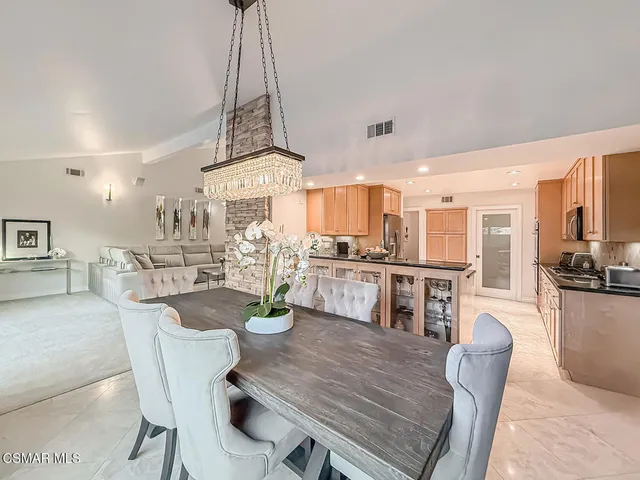 $995,000 | 173 Pebble Beach Drive, Newbury Park, CA 91320