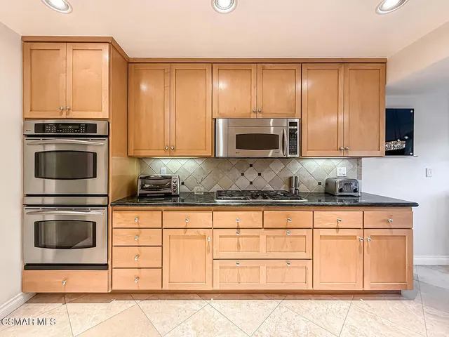 $995,000 | 173 Pebble Beach Drive, Newbury Park, CA 91320