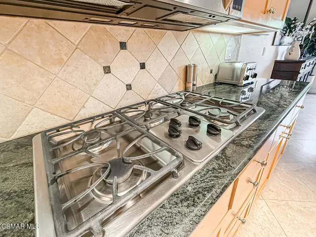 $995,000 | 173 Pebble Beach Drive, Newbury Park, CA 91320