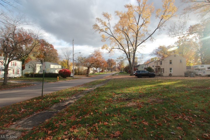 3606 Shelby Road Youngstown, OH 44511 - Photo 25 of 33 View of road