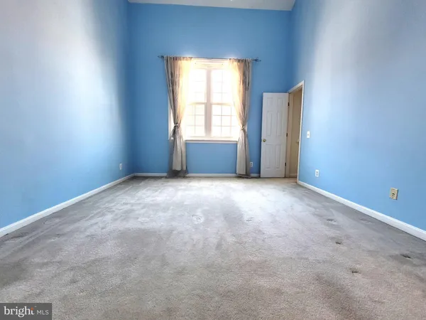 $3,450 | 6012 Ricketts Walk, Alexandria, VA 22312