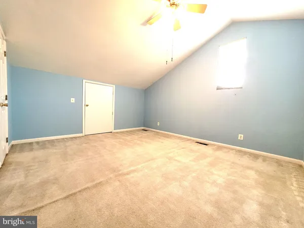 $3,450 | 6012 Ricketts Walk, Alexandria, VA 22312