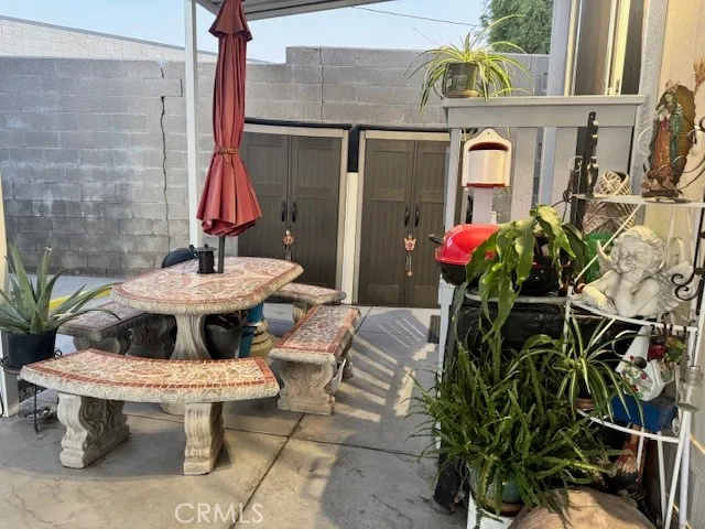 a view of outdoor space yard and patio