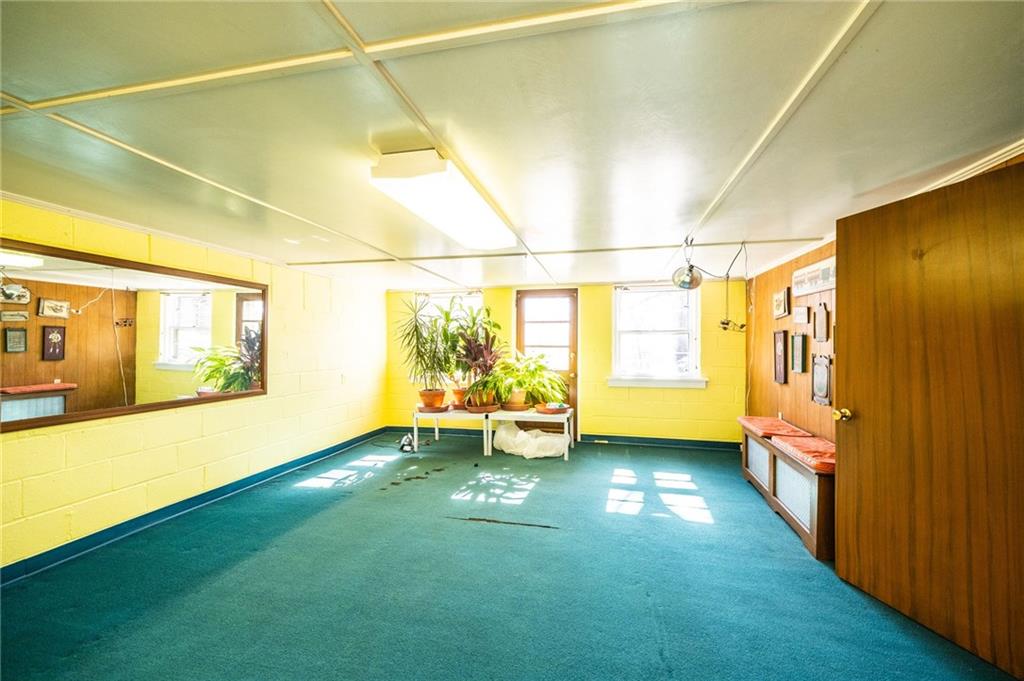 20 Clovelly Road Pittsburgh, PA 15202 - Photo 23 of 25 HUGE Bonus room in basement