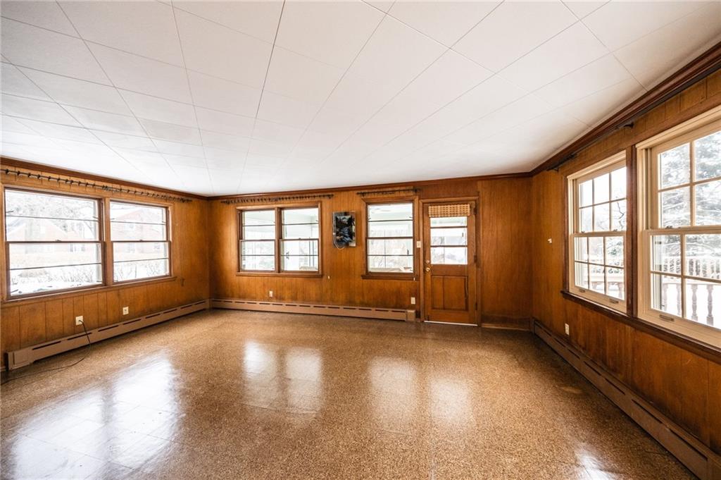 20 Clovelly Road Pittsburgh, PA 15202 - Photo 9 of 25 Family Room