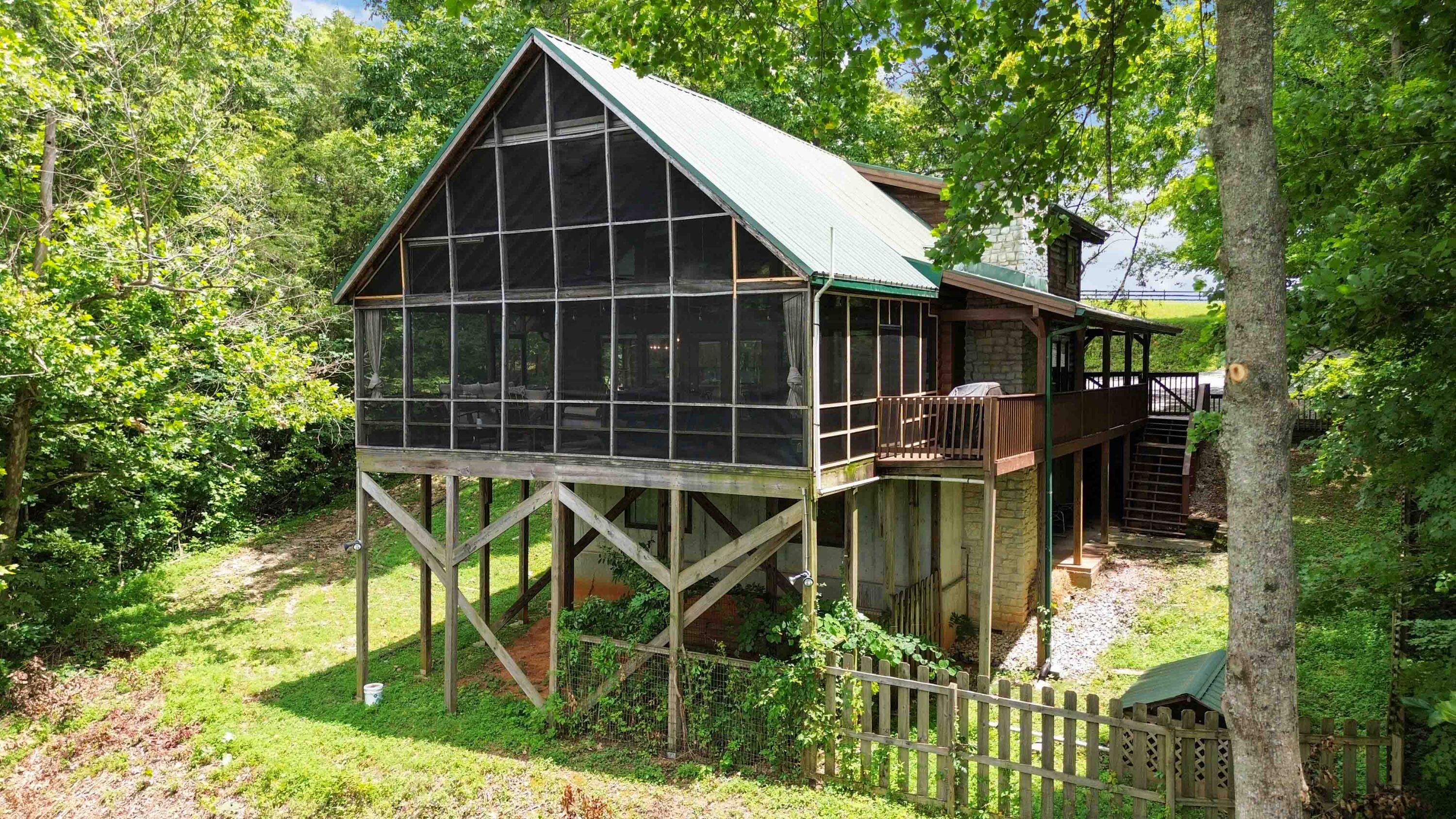 256 Old Waitsboro Road Bronston, KY 42518 - Photo 1 of 43 037