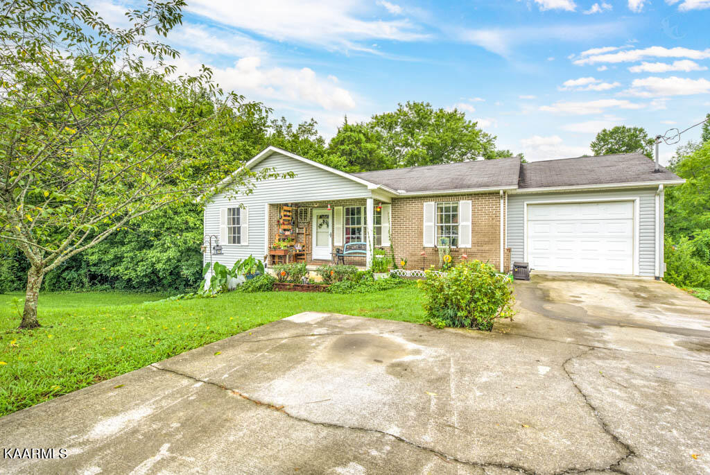 115 Terri Lane Oak Ridge, TN 37830 - Photo 1 of 23 115 Terri