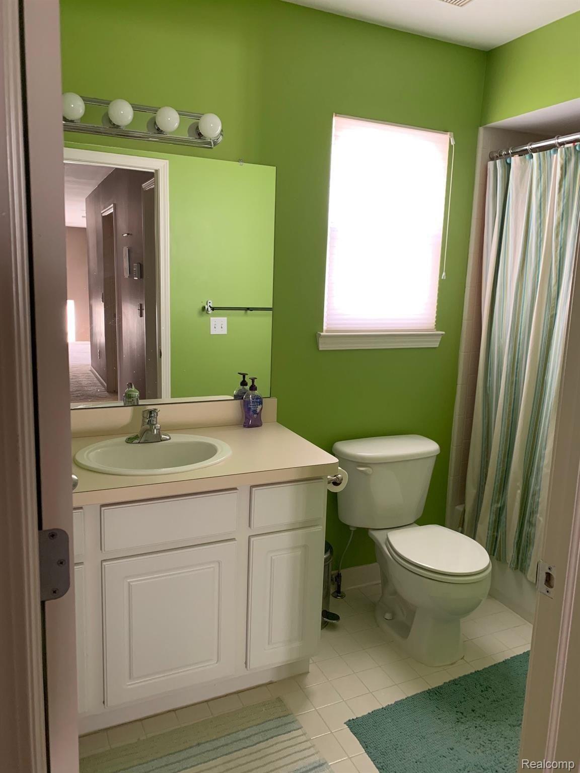8032 Jeremy Road Belleville, MI 48111 - Photo 12 of 12 IMG_1146.jpg