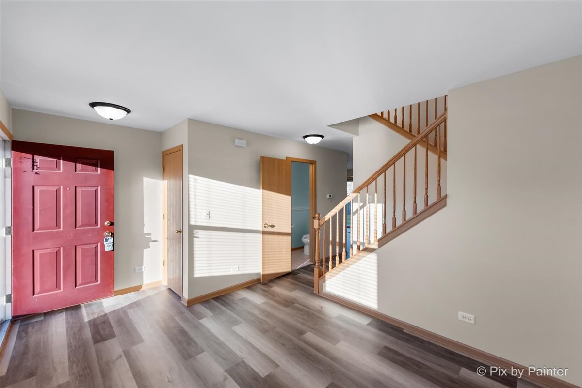 1065 Port Royal Road Pingree Grove, IL 60140 - Photo 12 of 40