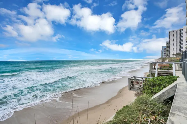 $7,500 | 5440 North Ocean Drive, Unit 1107, Singer Island, FL 33404