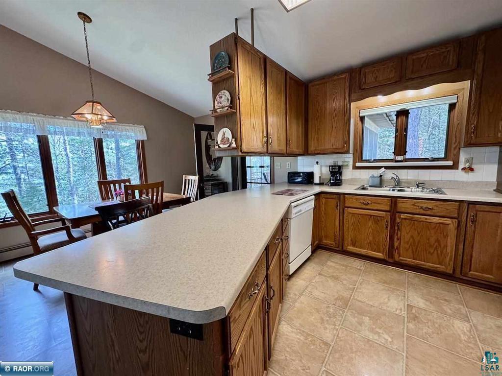 9245 Elbow Lake Road Cook, MN 55723 - Photo 15 of 40