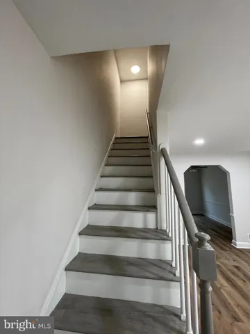 $1,895 | 2830 Edgecombe Circle South, Baltimore, MD 21215