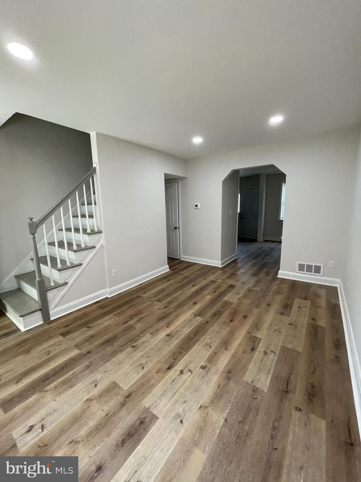 2830 Edgecombe Circle South Baltimore, MD 21215 - Photo 3 of 32