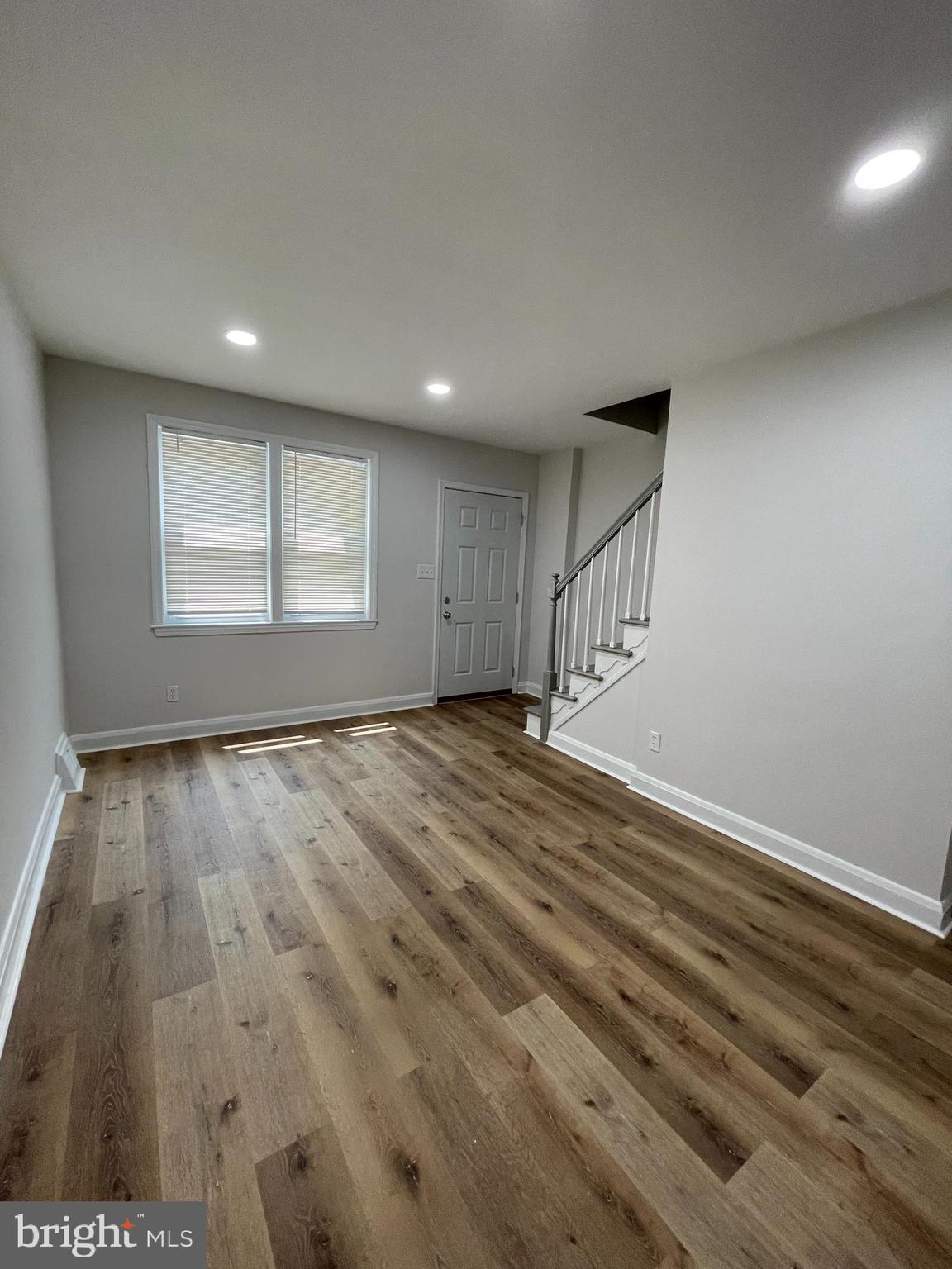 2830 Edgecombe Circle South Baltimore, MD 21215 - Photo 4 of 32